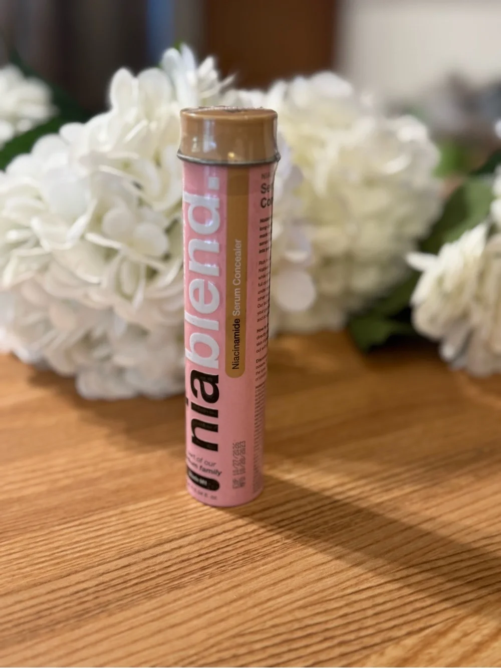 toy.co Niacinamide Serum Concealer Shade M1 part of the medium family set NWT